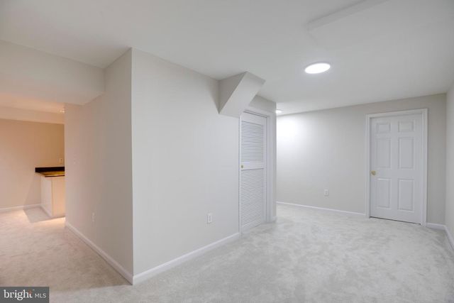 9720 ASPEN HOLLOW WAY, Fairfax, VA 22032