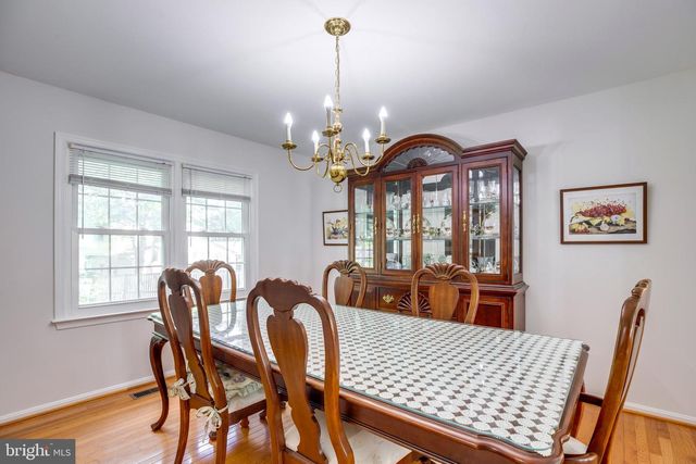 9720 ASPEN HOLLOW WAY, Fairfax, VA 22032