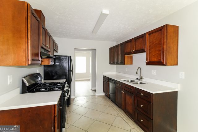 858 Martin Road, Stone Mountain, GA 30088