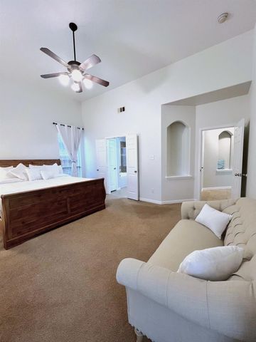 403 Sodbury Court, Roanoke, TX 76262