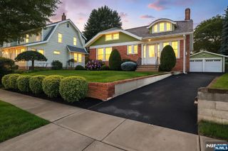 206 Eastern Way, Rutherford, NJ 07070