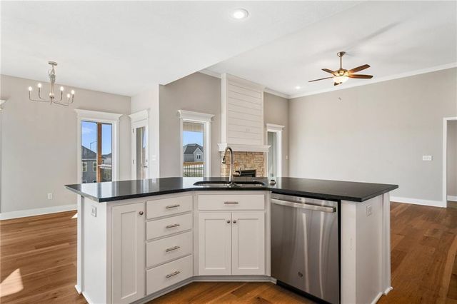 7001 NE 103rd Street, Kansas City, MO 64156