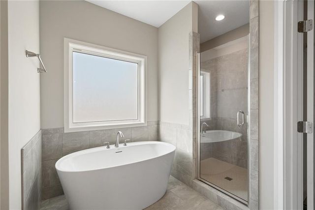 7001 NE 103rd Street, Kansas City, MO 64156