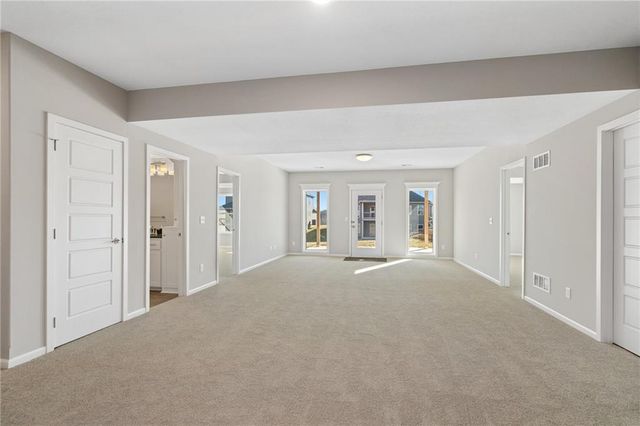 7001 NE 103rd Street, Kansas City, MO 64156