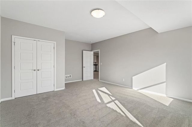 7001 NE 103rd Street, Kansas City, MO 64156