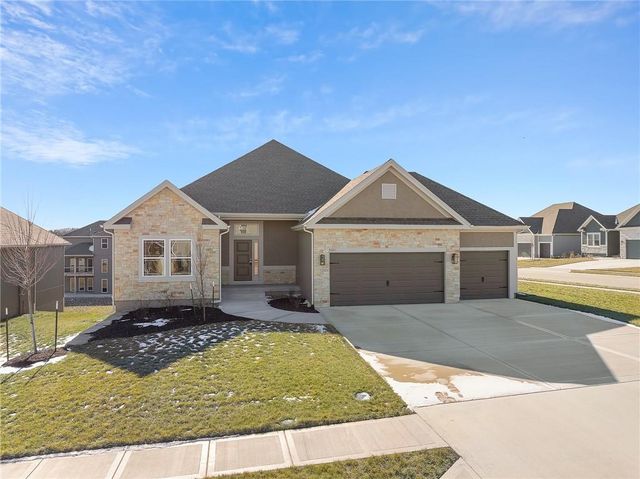 7001 NE 103rd Street, Kansas City, MO 64156