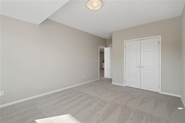 7001 NE 103rd Street, Kansas City, MO 64156