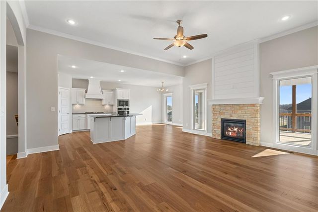 7001 NE 103rd Street, Kansas City, MO 64156