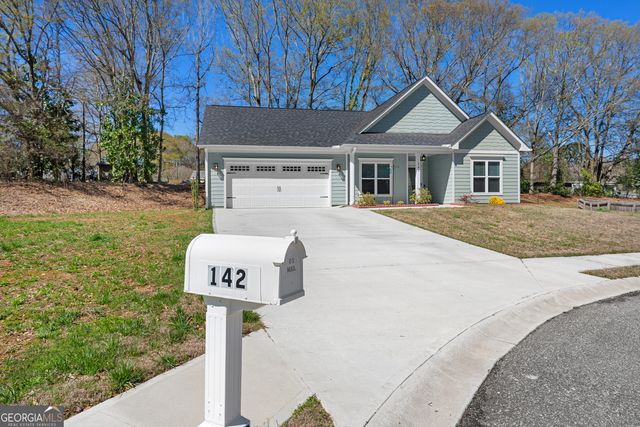 142 Fairview Station, Hartwell, GA 30643