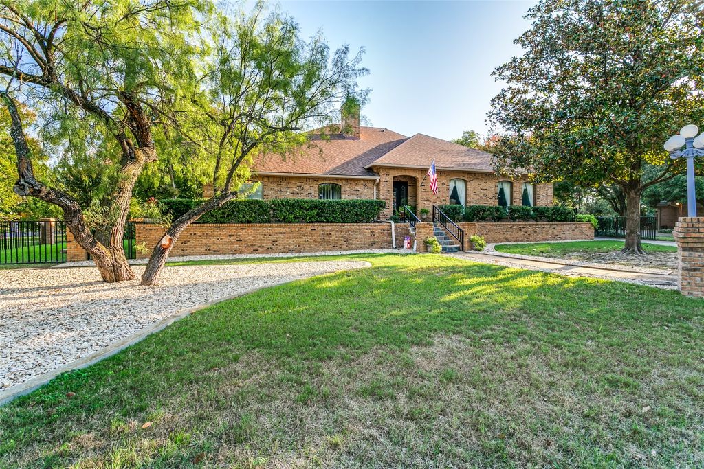 6801 Bellaire Court S, Benbrook, TX 76132 — photo 3