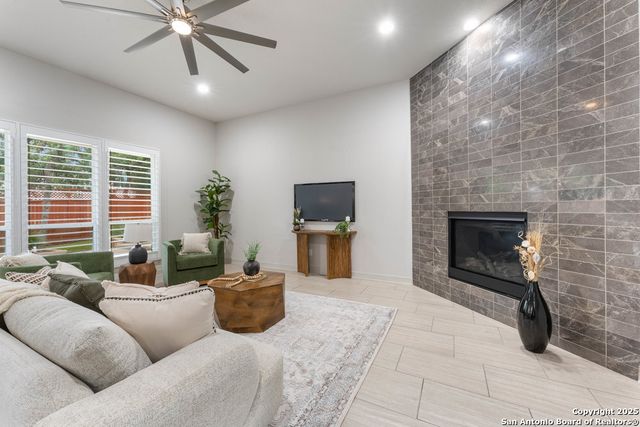 14307 Hill Prince, San Antonio, TX 78248