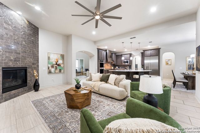 14307 Hill Prince, San Antonio, TX 78248