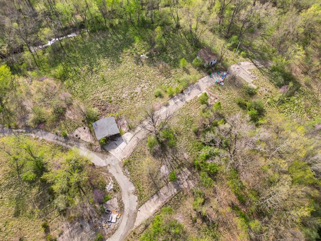 6908 E MEXICO GRAVEL RD, Columbia, MO 65202