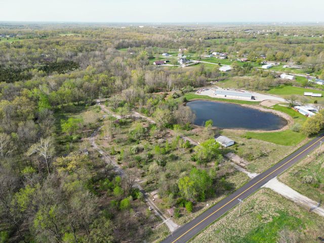 6908 E MEXICO GRAVEL RD, Columbia, MO 65202