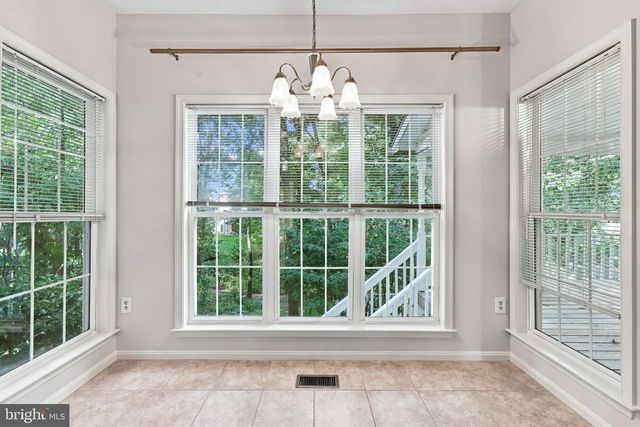 114 SETTLERS CIR, Winchester, VA 22602
