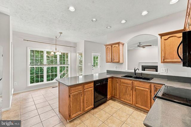114 SETTLERS CIR, Winchester, VA 22602