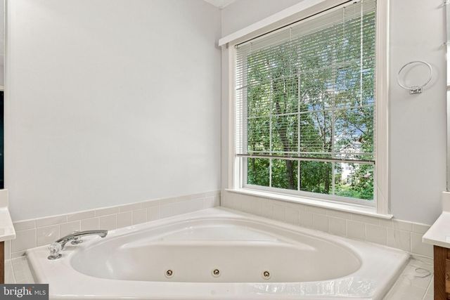 114 SETTLERS CIR, Winchester, VA 22602
