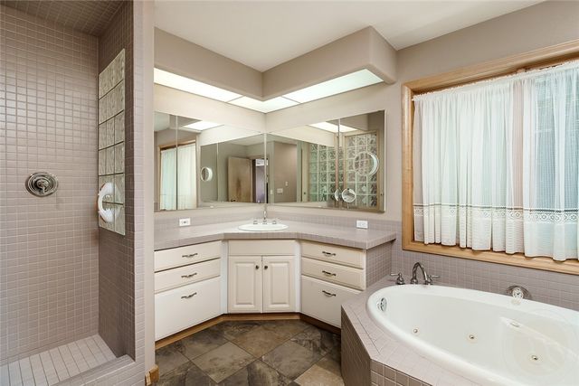 2815 Palm Drive, Billings, MT 59102