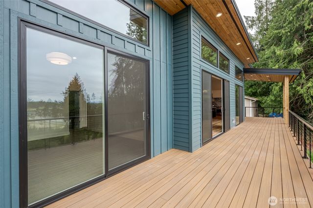 501 Vesper Way, Camano Island, WA 98282
