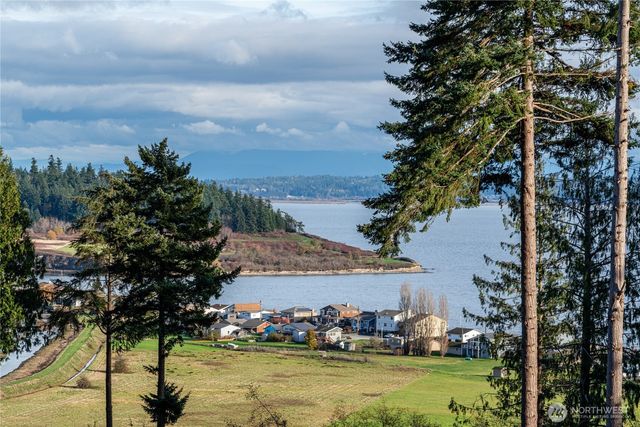 501 Vesper Way, Camano Island, WA 98282