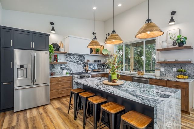 501 Vesper Way, Camano Island, WA 98282