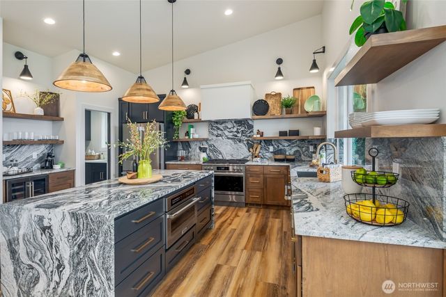 501 Vesper Way, Camano Island, WA 98282