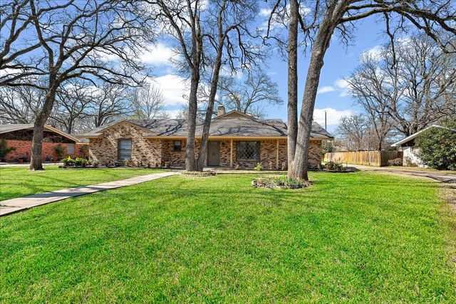 2110 Dartmouth Lane, Corsicana, TX 75110