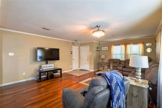 8017 Sartain Drive, Fort Worth, TX 76120