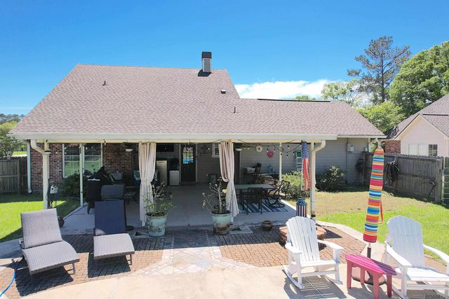 13031 N Ridge Dr, Walker, LA 70785