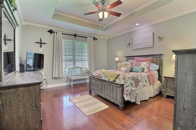 13031 N Ridge Dr, Walker, LA 70785