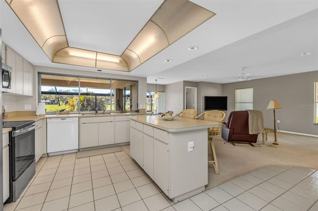 975 N DORAL LANE, Venice, FL 34293