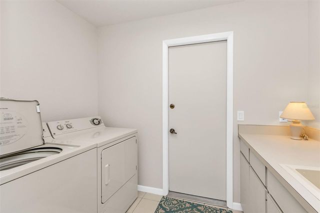 975 N DORAL LANE, Venice, FL 34293