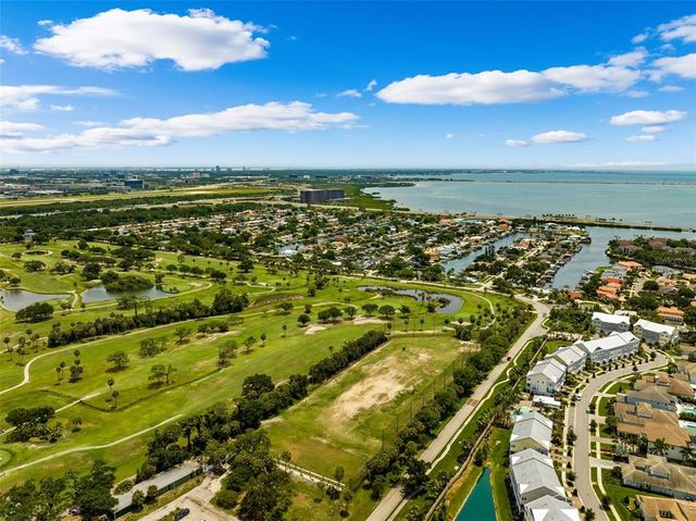 3906 VERSAILLES DRIVE, Tampa, FL 33634