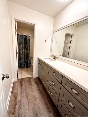 9955 Buttercup Dr, Baton Rouge, LA 70809