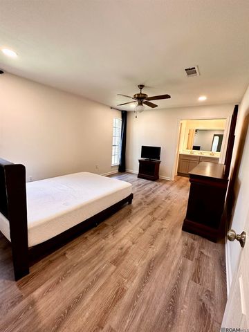 9955 Buttercup Dr, Baton Rouge, LA 70809