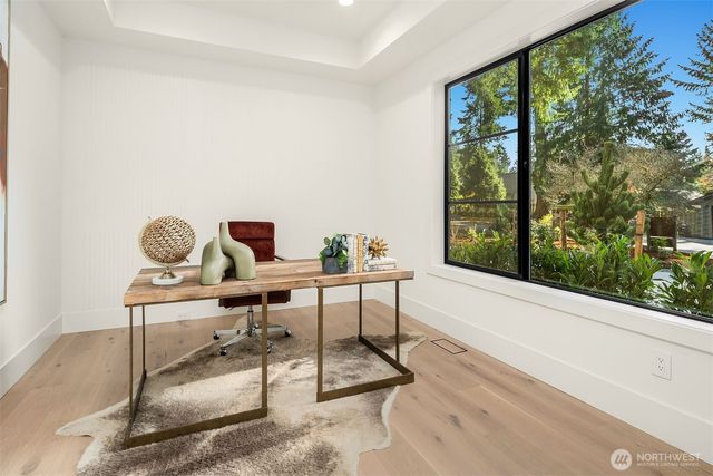 17020 NE 93rd Court, Redmond, WA 98052