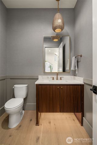 17020 NE 93rd Court, Redmond, WA 98052