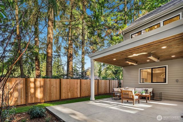 17020 NE 93rd Court, Redmond, WA 98052