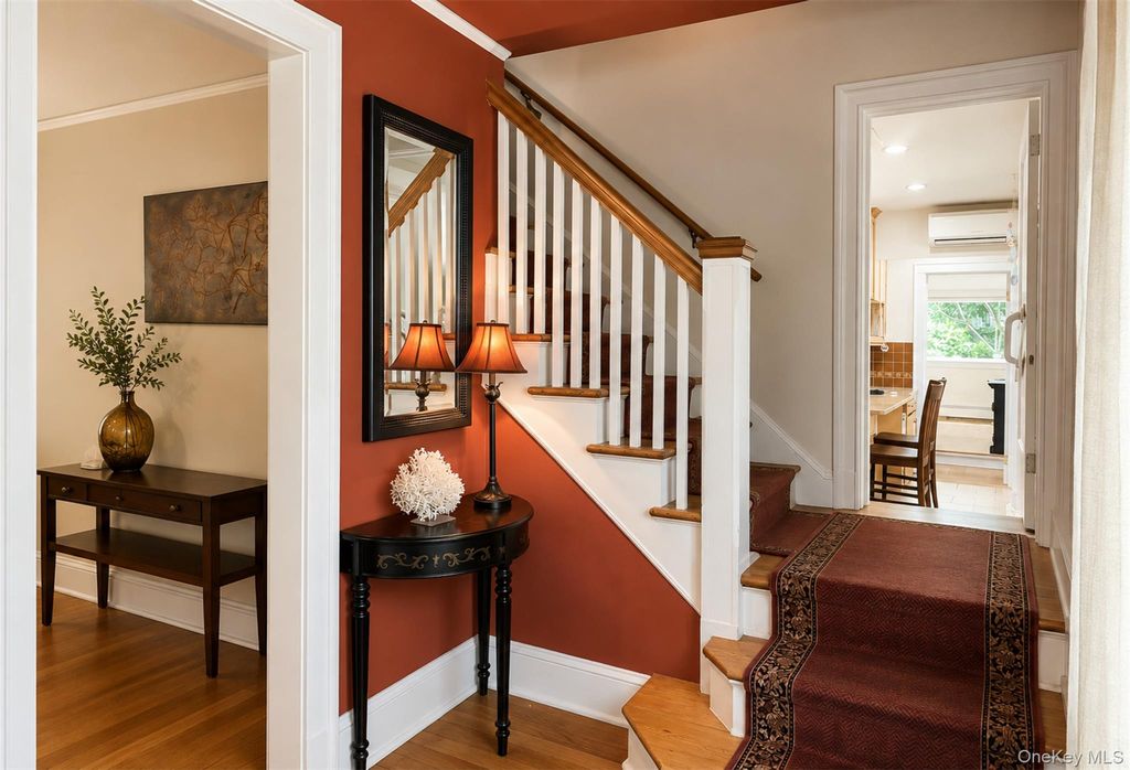 579 Manor Lane, Pelham, NY 10803 — photo 2