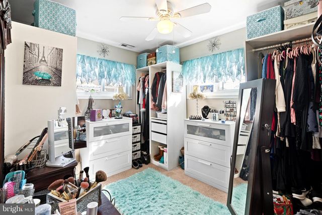 28 MACINTOSH RD, Levittown, PA 19056