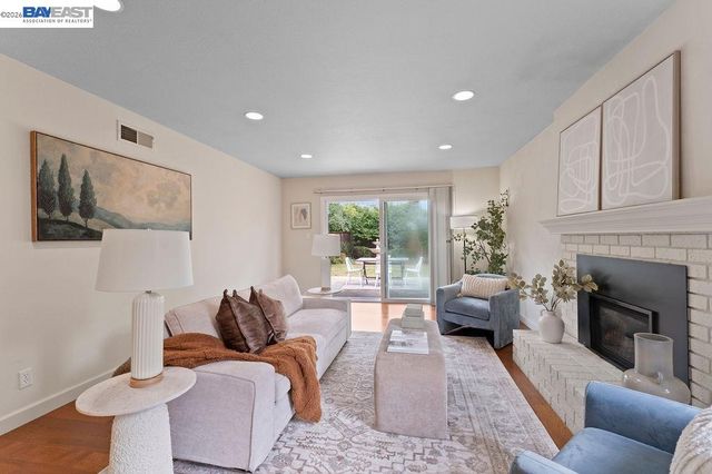 529 Navajo Pl, Danville, CA 94526