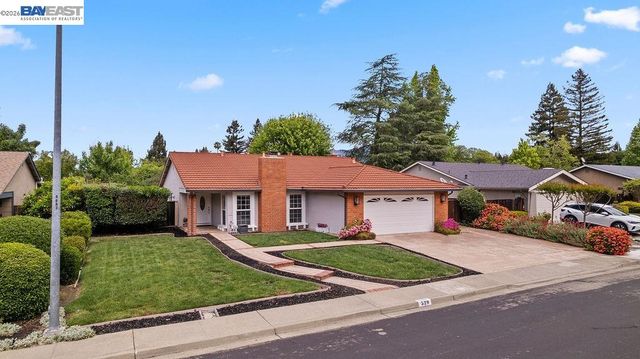 529 Navajo Pl, Danville, CA 94526