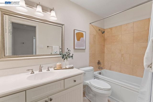 529 Navajo Pl, Danville, CA 94526