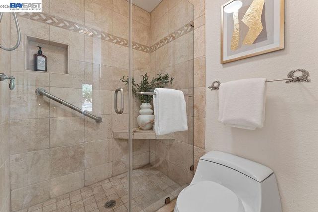 529 Navajo Pl, Danville, CA 94526