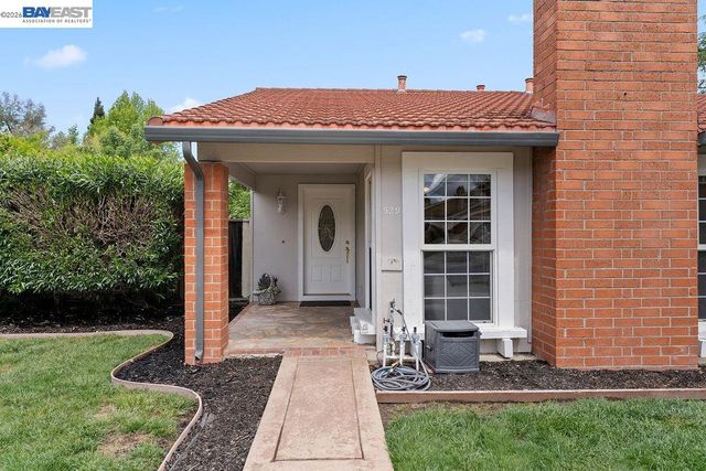 529 Navajo Pl, Danville, CA 94526