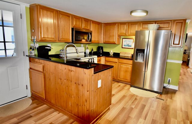 1525 Tanglewood Dr., North Myrtle Beach, SC 29582