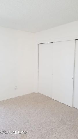 10126 E Arizmo Street, Tucson, AZ 85748