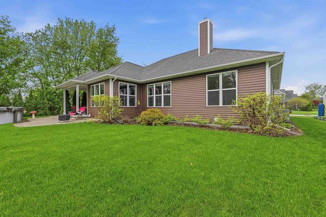 1355 Greystone Drive, Plymouth, WI 53073