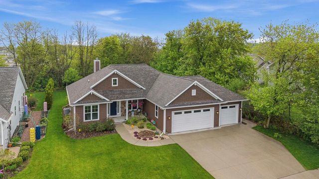 1355 Greystone Drive, Plymouth, WI 53073