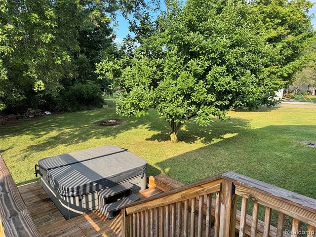 1712 Peppermill Road, Lapeer, MI 48446